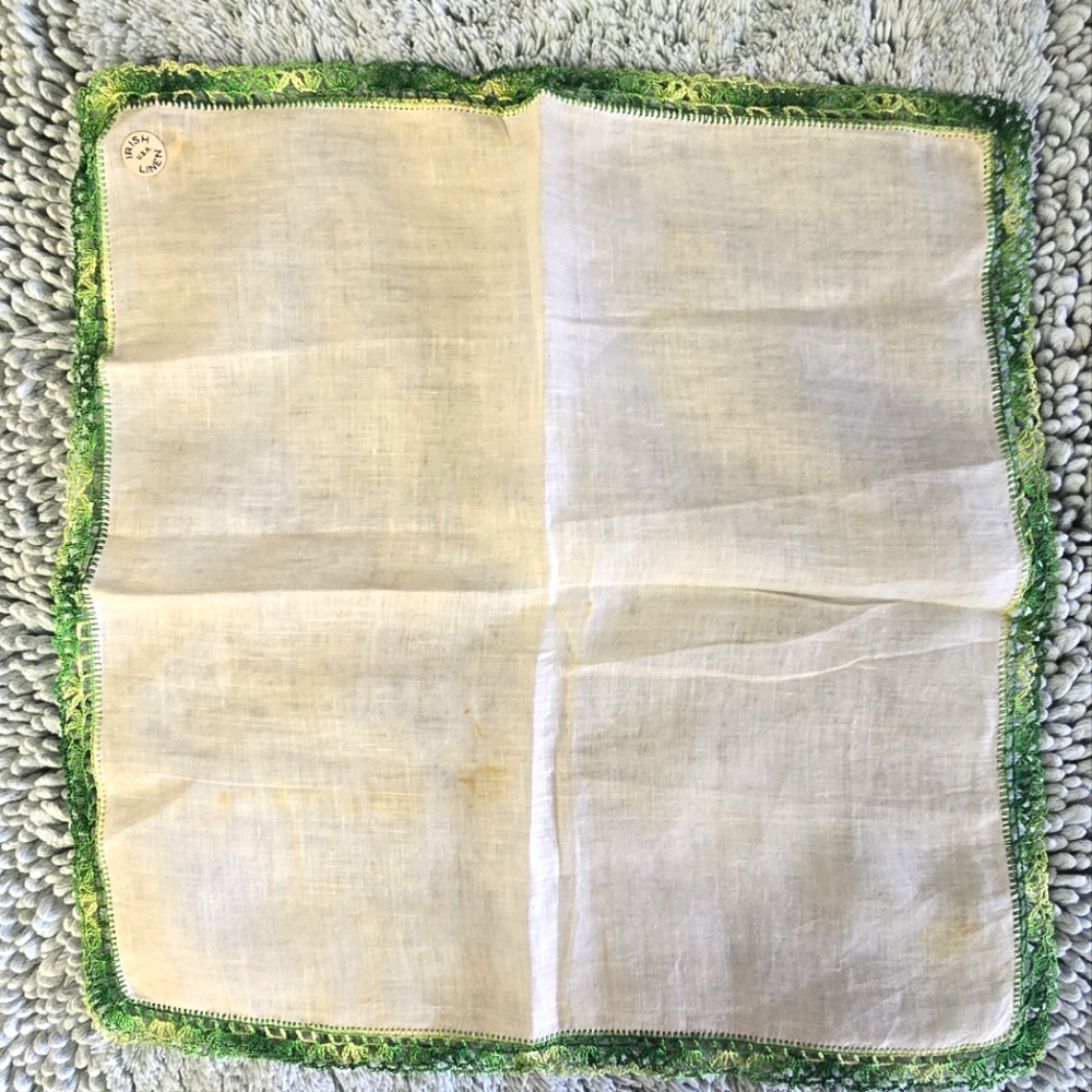 LOT of 7 Vintage Hankerchiefs - Picture 12 of 14